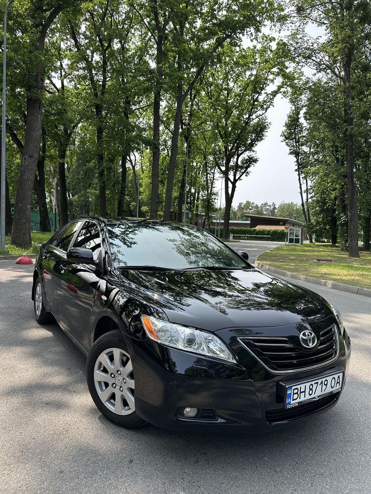 Продам Toyota Camry 40