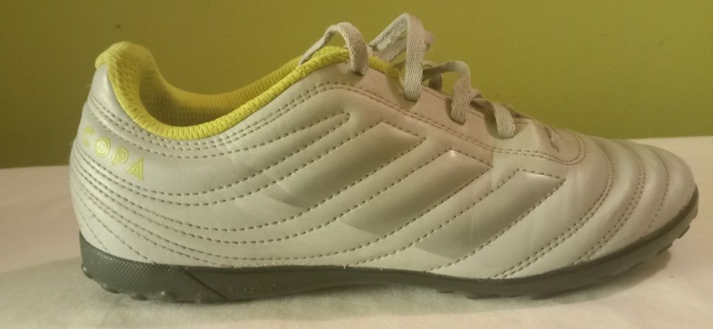 Adidas original!