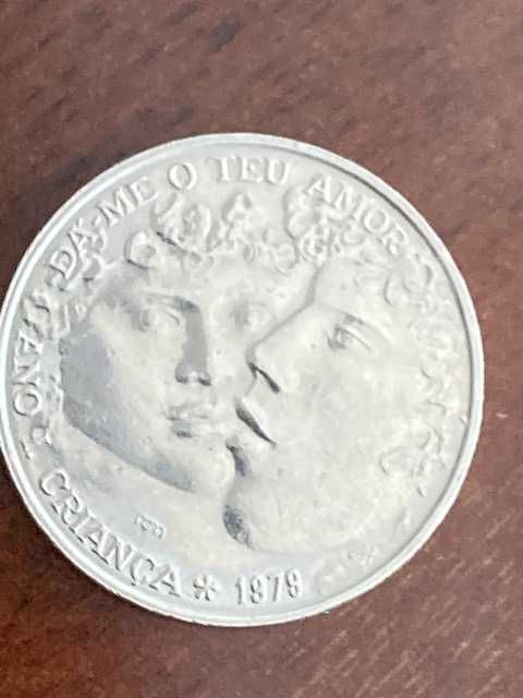 5 moedas comemorativas 25 escudos 1985 - Ano Internac. da Criança 1979