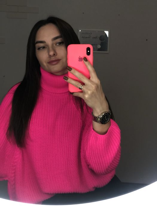 светр теплий яскравого кольору