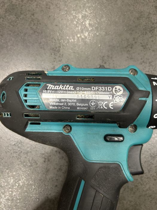 makita df331d без зарядгоно