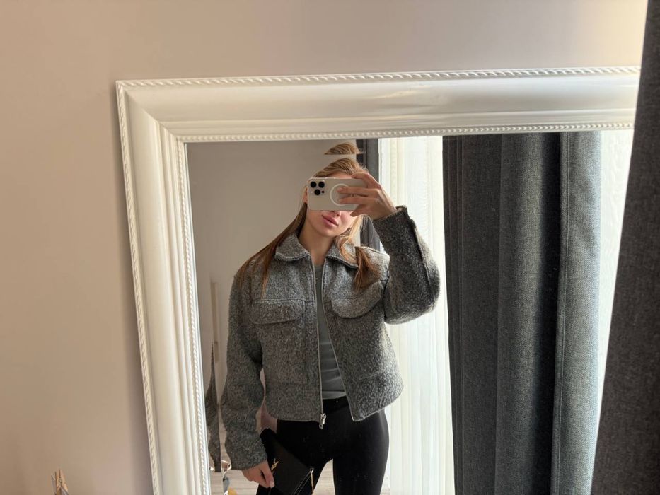 Бомбер сірий ZARA