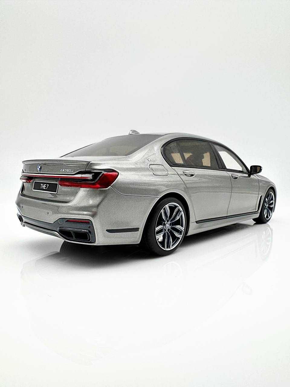 BMW M760 Li (G12) 2020 Модель авто 1:18 GT Spirit