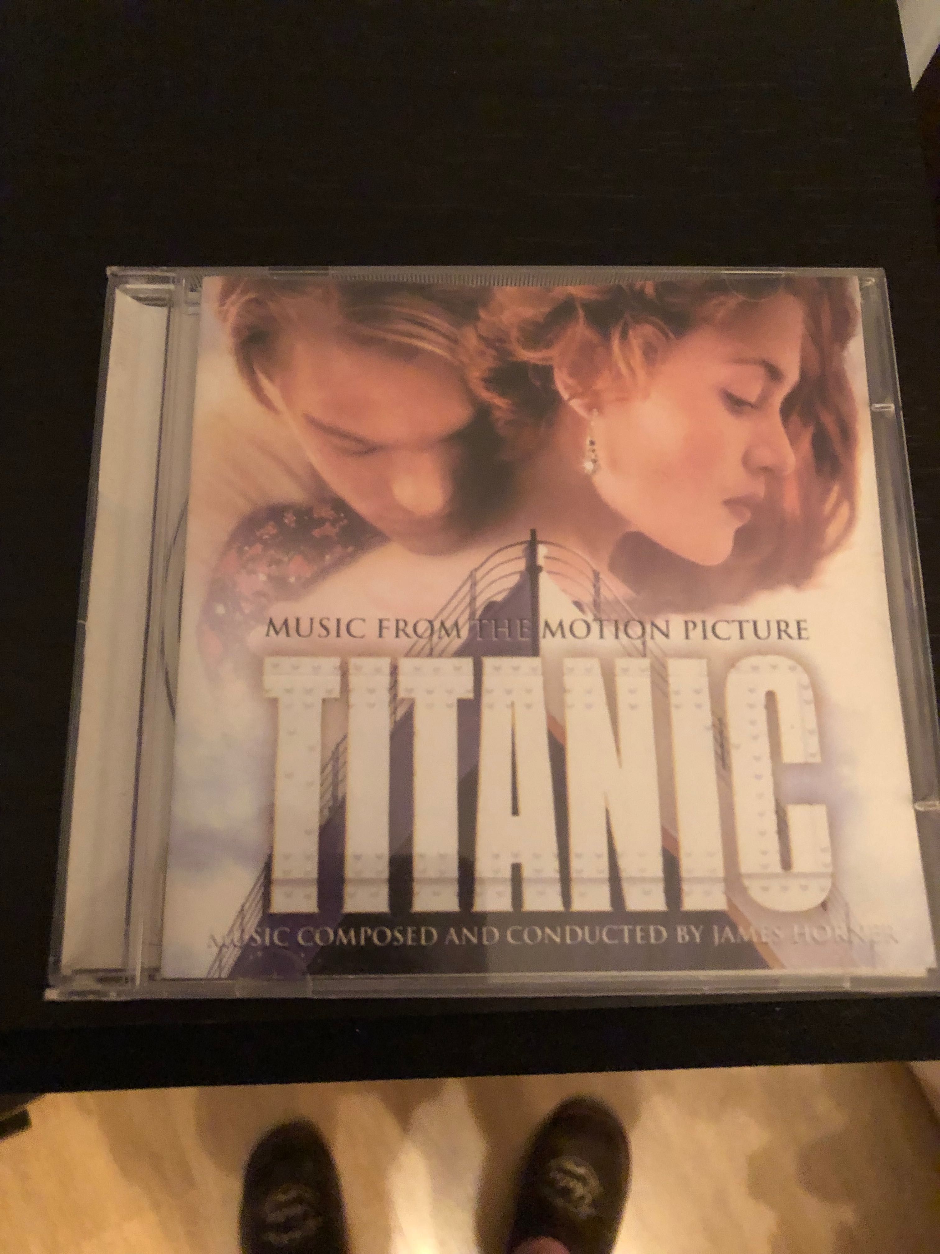 Płyta cd w bardzo dobrym stanie jak nowa oryginał z filmu titanic