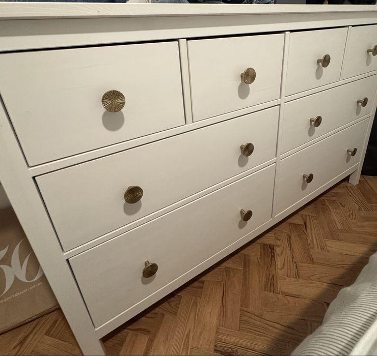 Cómoda branca ikea c/ 8 gavetas