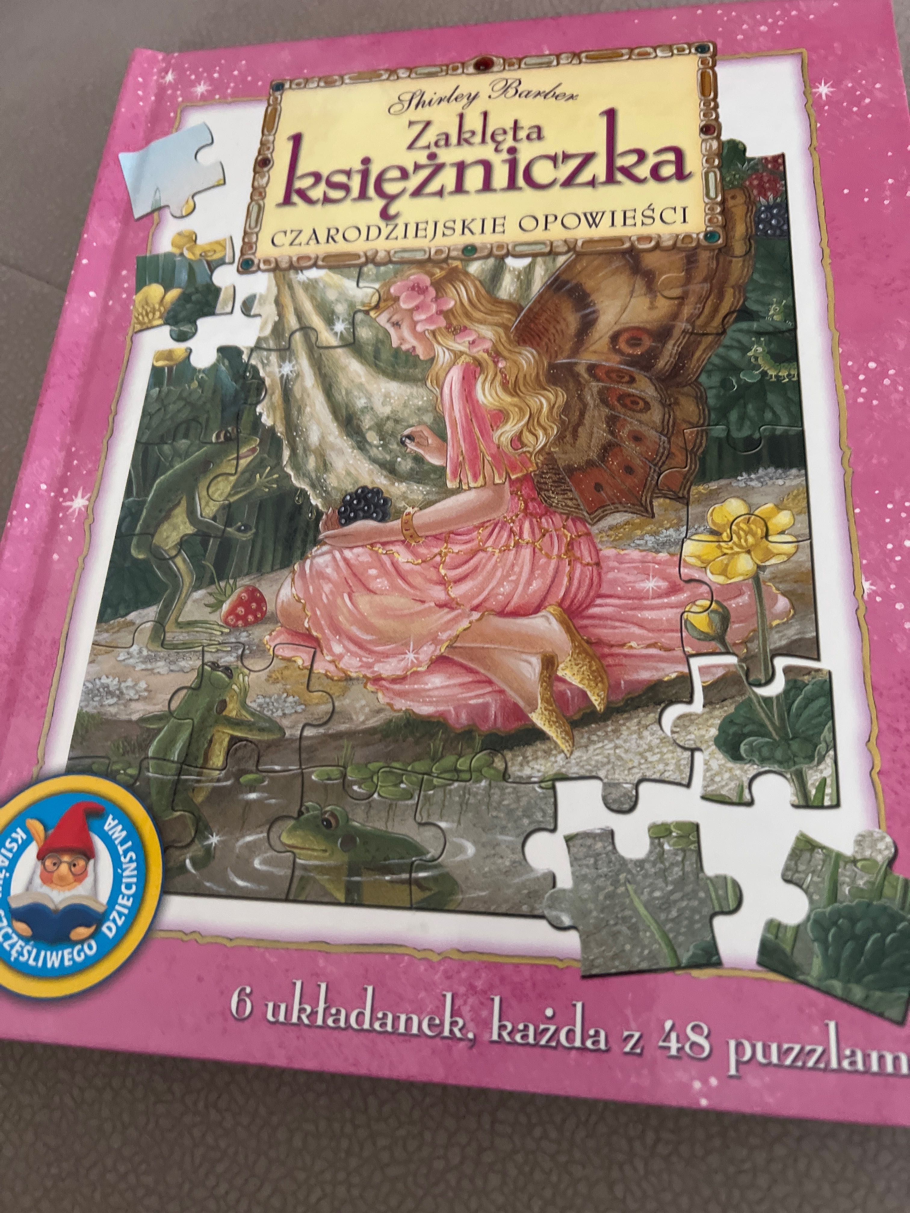 Puzzle i książki dla dziewczynki, wiek 5+.