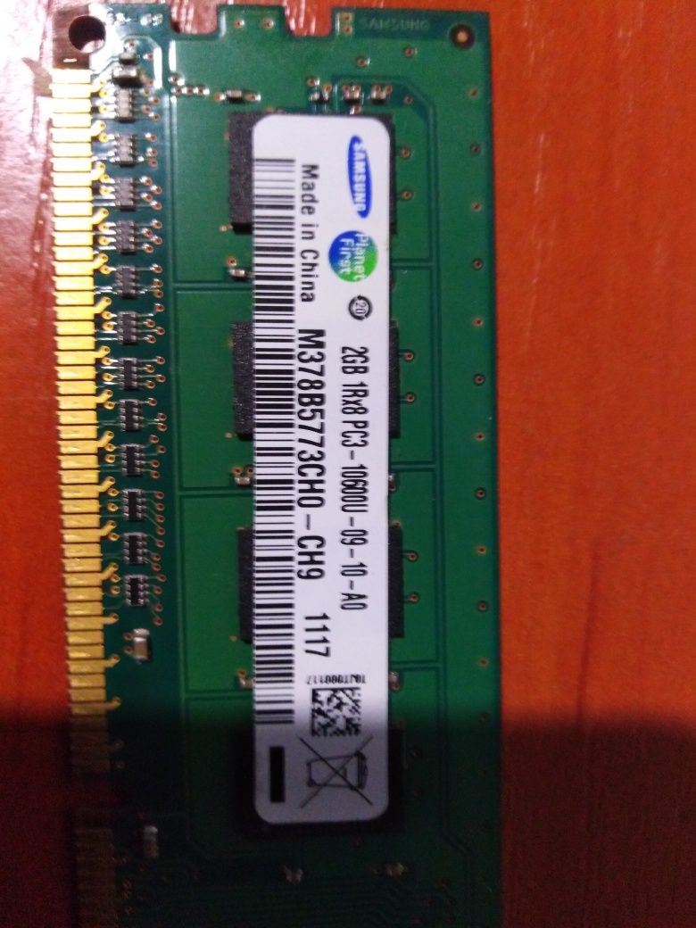 Оперативна пам'ять Samsung 2 gb DDR3