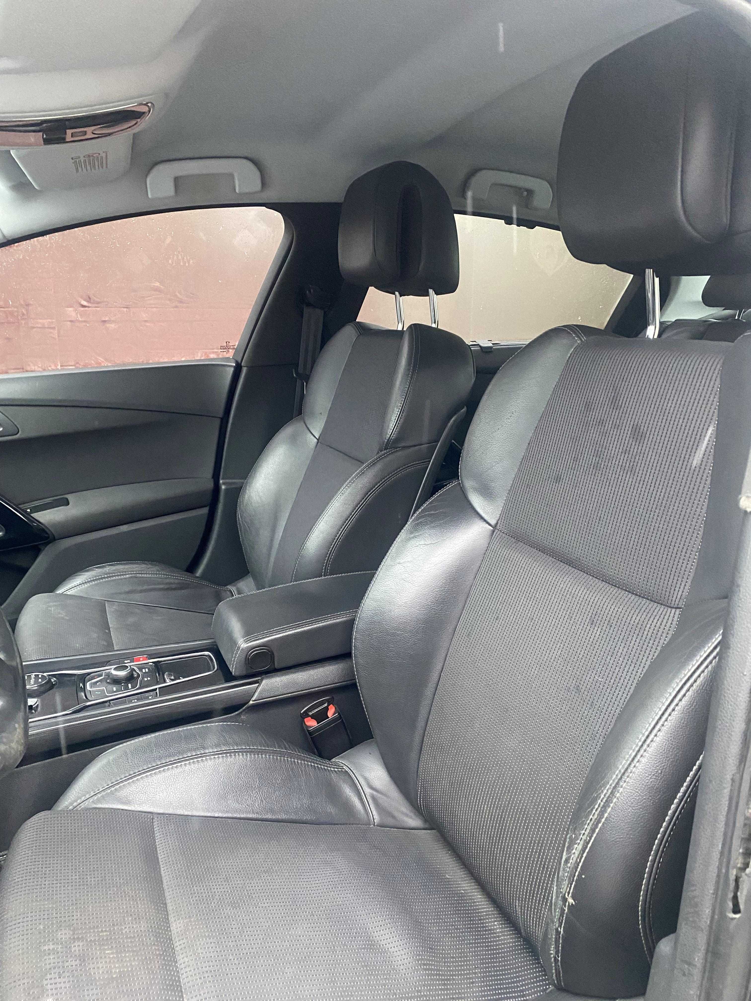 Автомобіль Peugeot 508,  2012 року