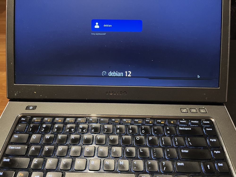 Dell Vostro 3560