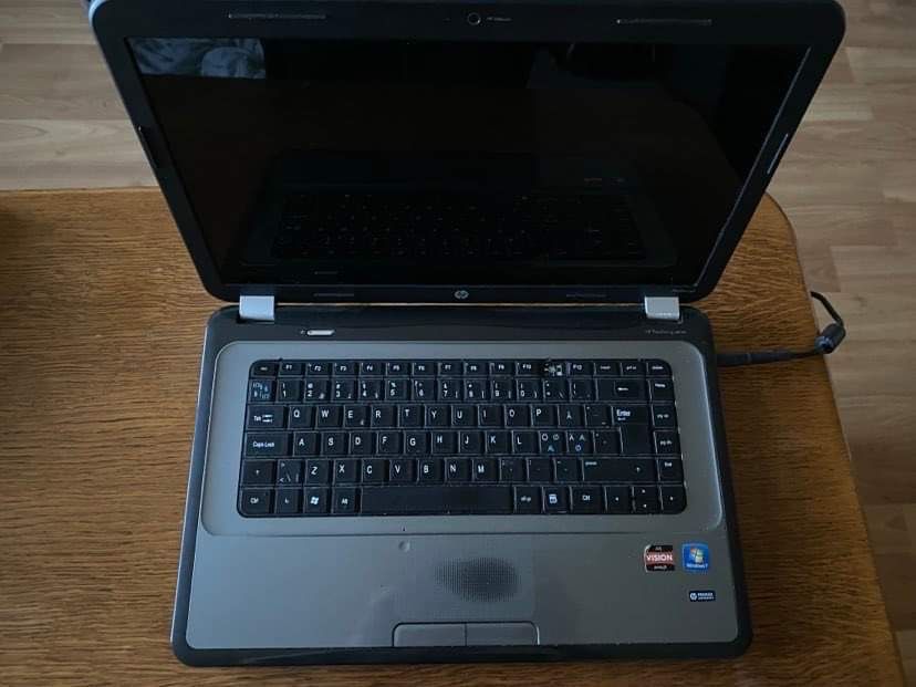 Laptop duży hp polecam