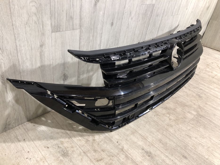 Решетка радиатора Гриль VW Arteon R-line / 2020 2021 2022 2023 2024 г.