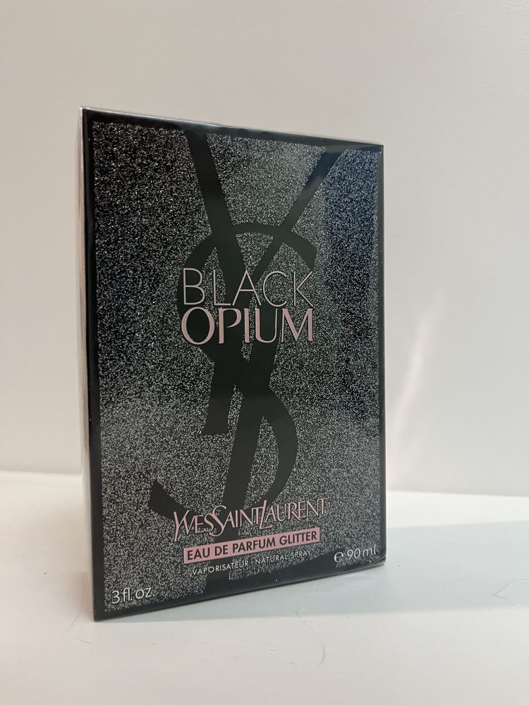 YVES SAINT Laurent Black Opium