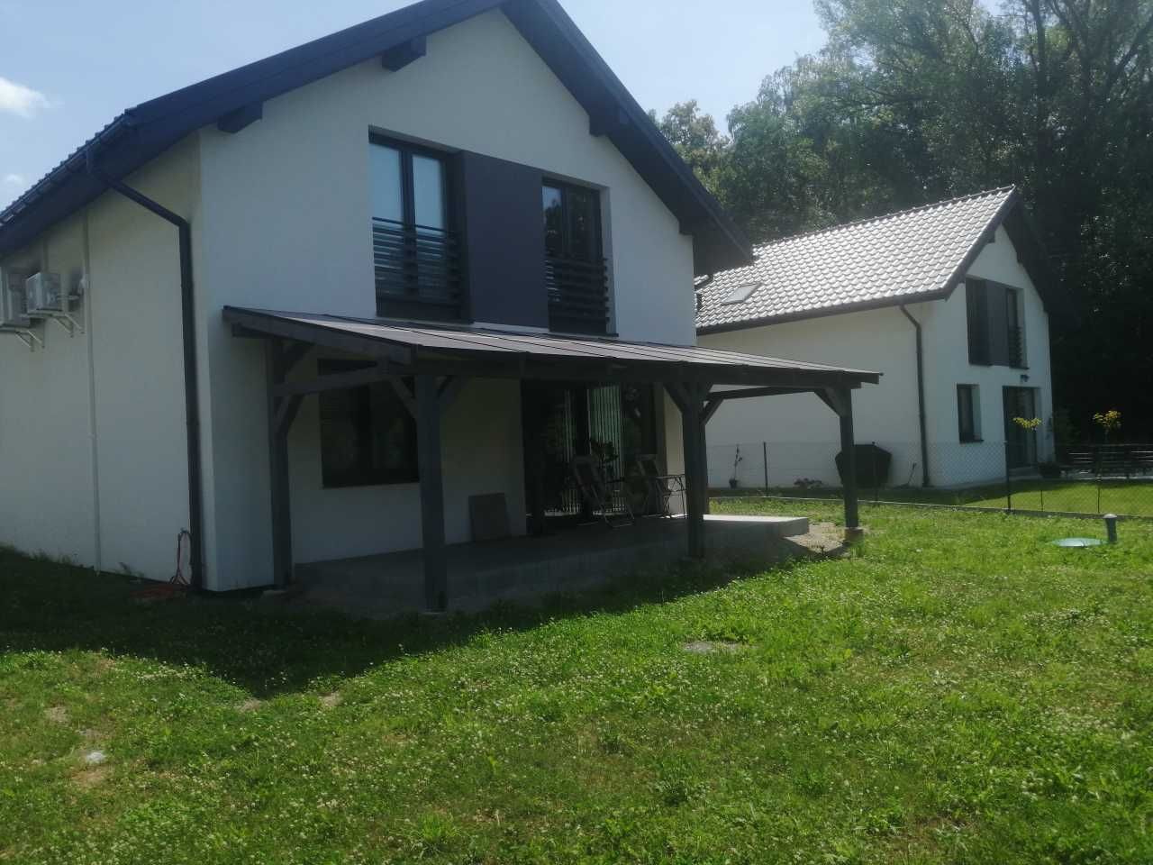 Zadaszenie tarasu z panelami PV bifacial 6kW system szczelnego dachu