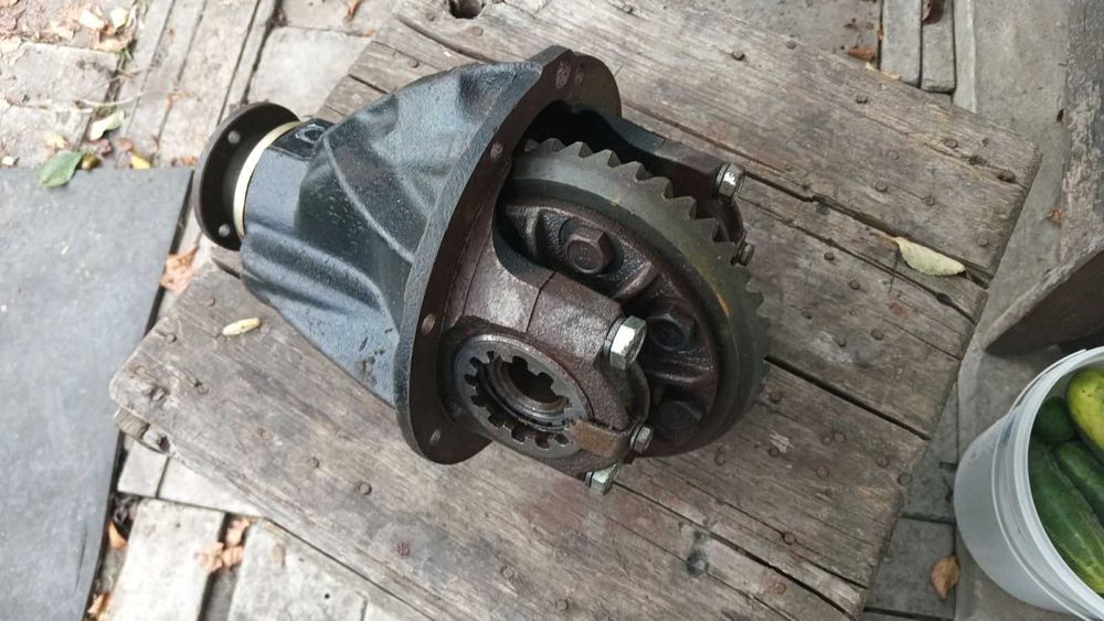 Продам редуктор ВАЗ 2106 (новый)