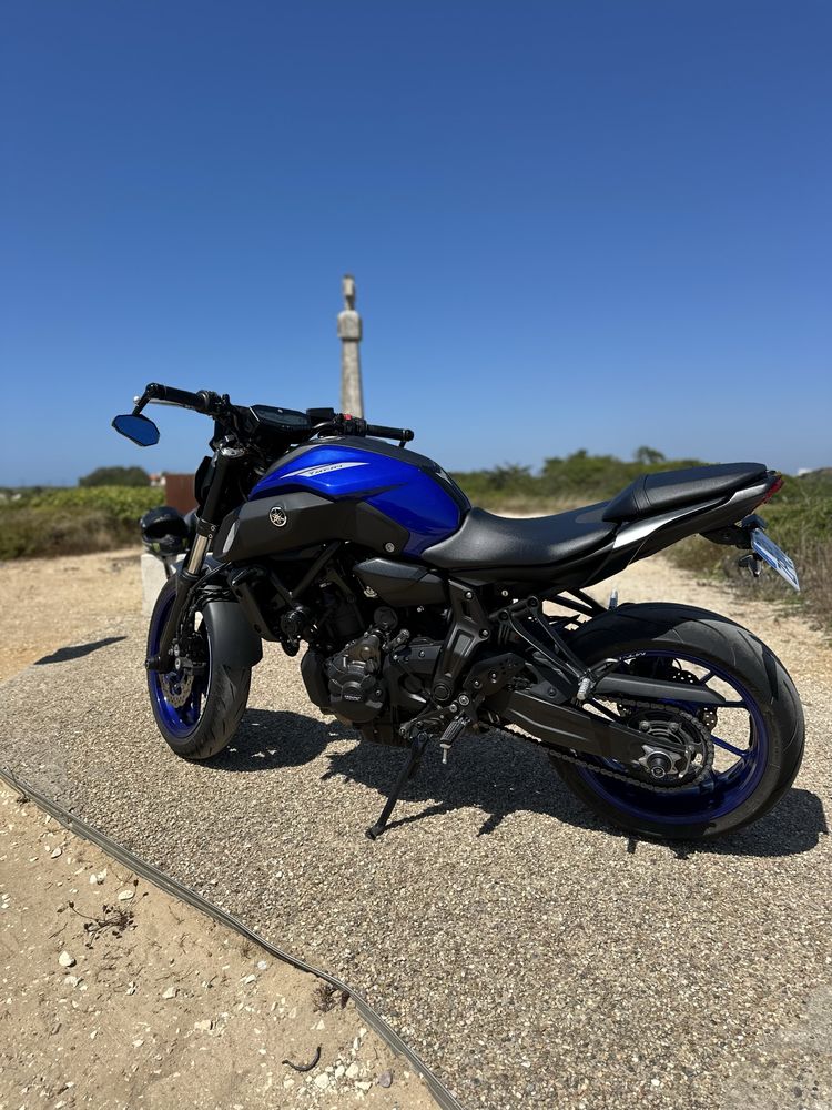 Yamaha Mt07 35kw “deslimitada e full extras”