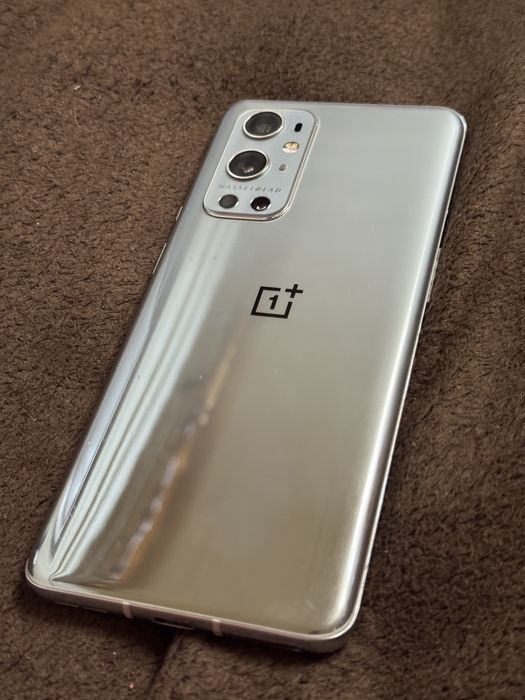 смартфон OnePlus 9 Pro 8/128