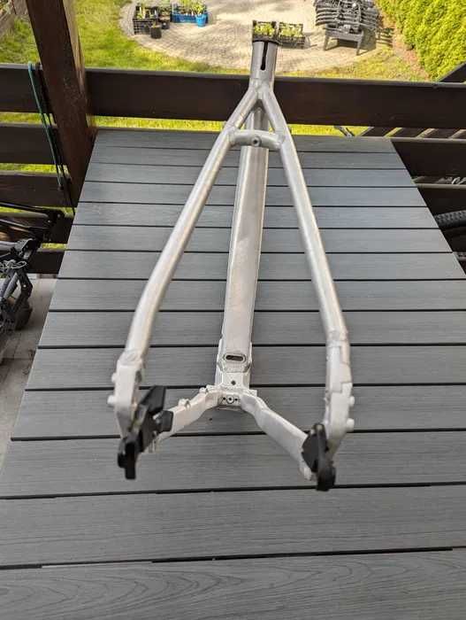 Poison Atropin pasek pod PINION NOWA R10