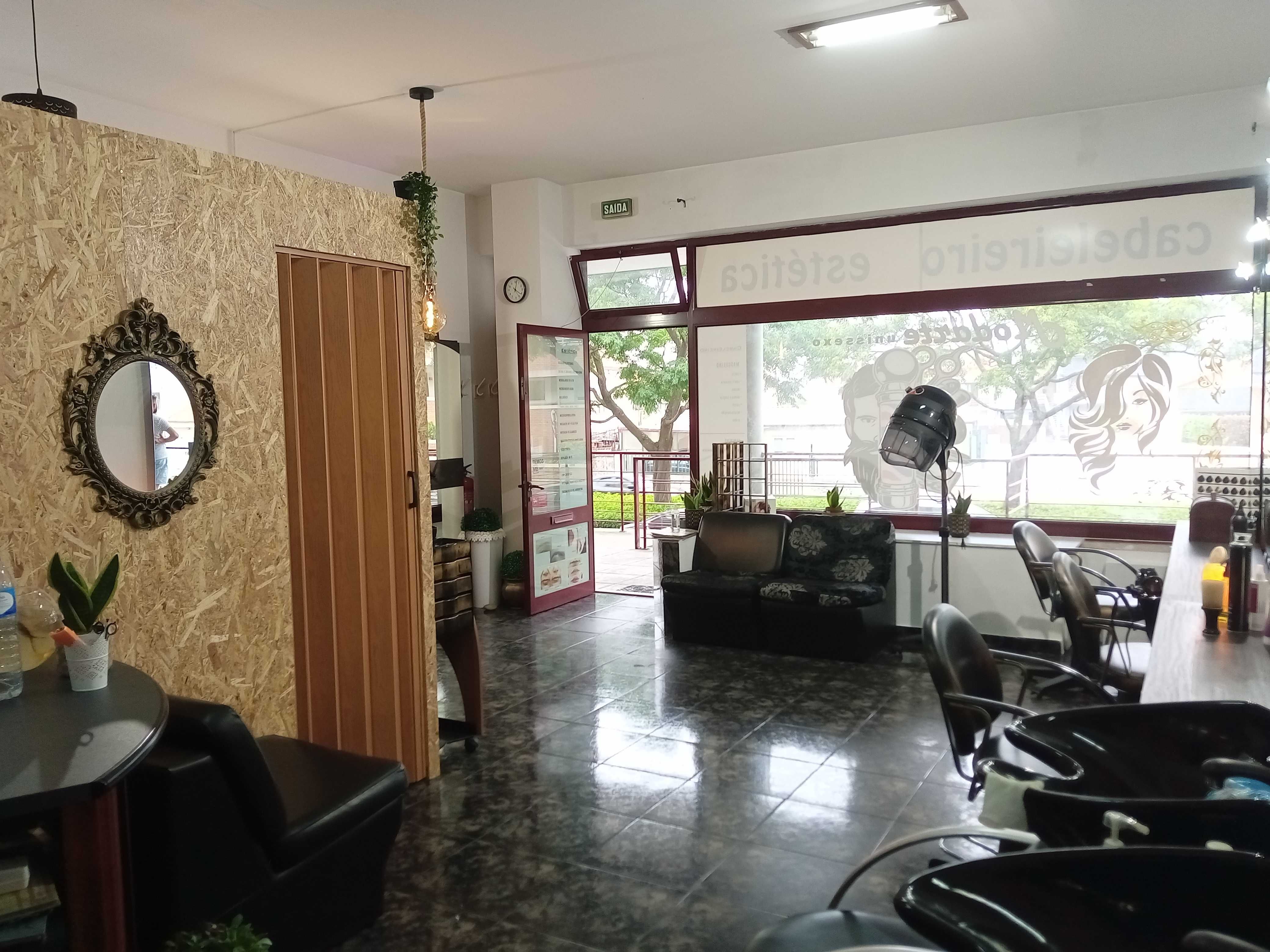 barbearia/ cabeleireiro