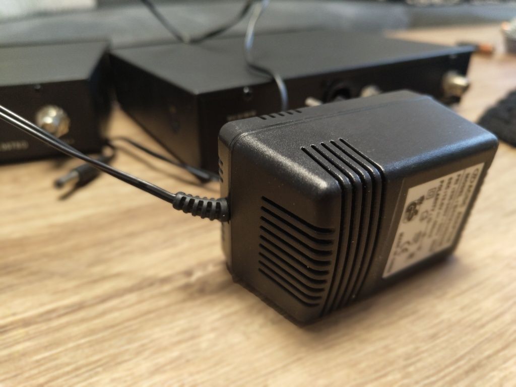 Dwa nadajniki ld ld system ws 100r do mikrofonu bezprzewodowych