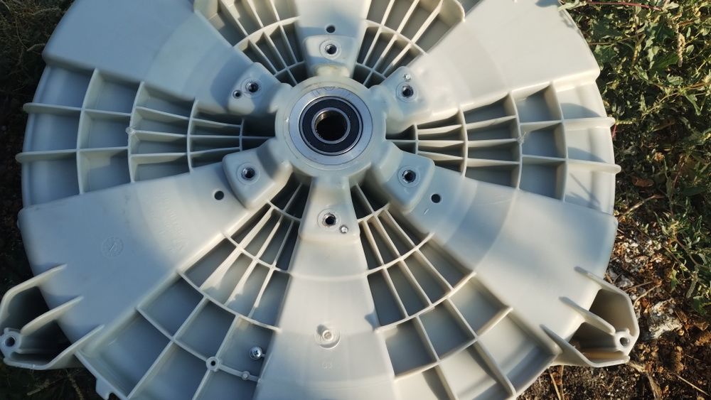 Полубак стиральной машины LG. Прямой привод