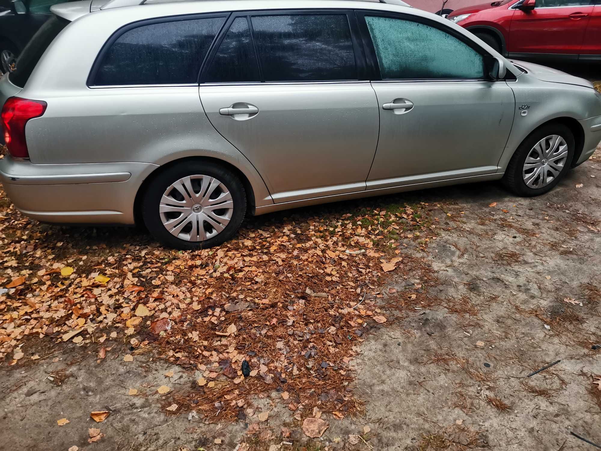 części toyota avensis t25 kombi 1c0 wszystko w orginale