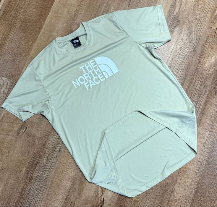 Футболка «The North Face»
