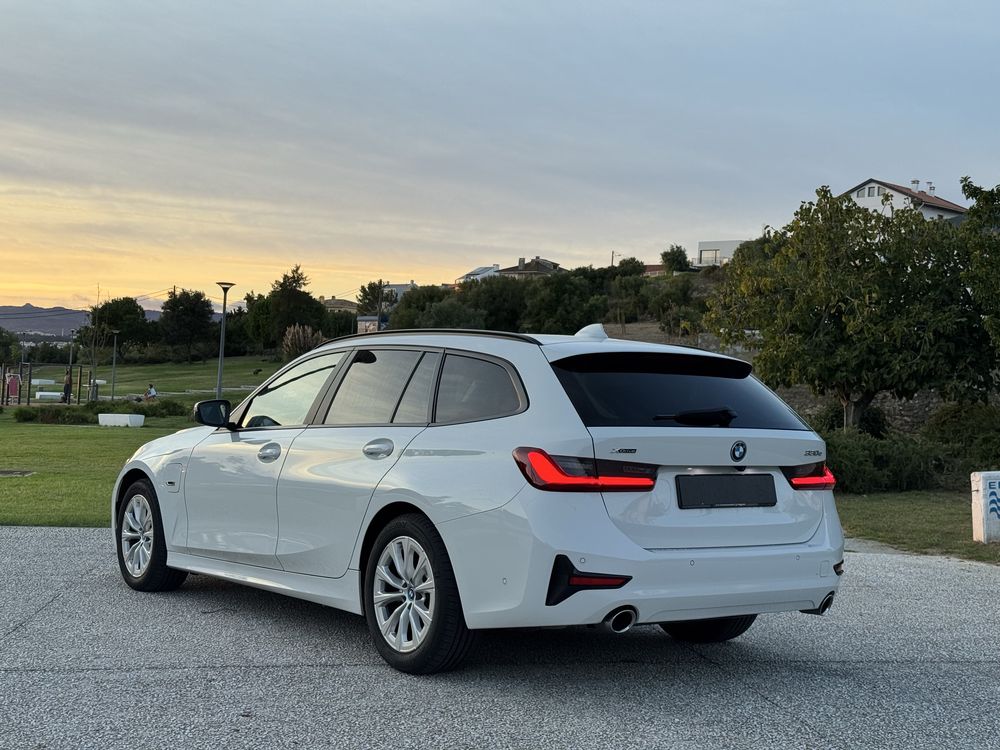 BMW 330e Sport line 2022