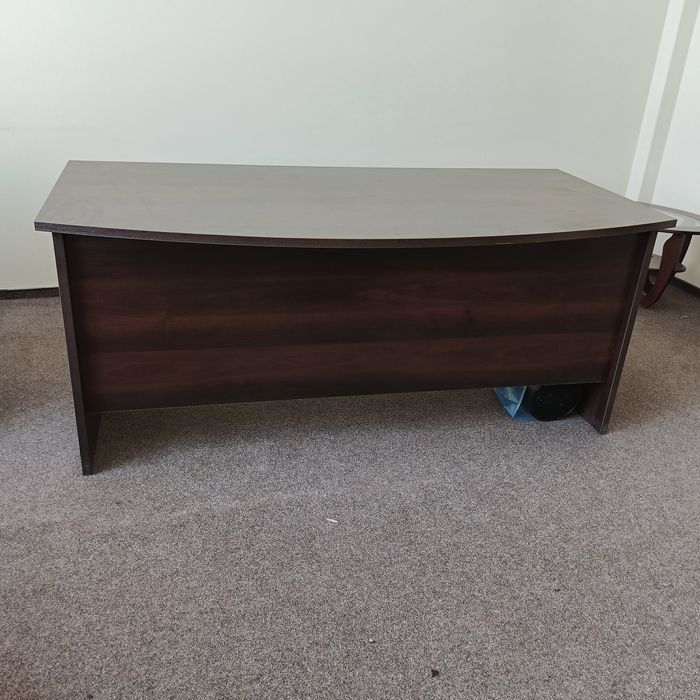 Продам стіл офісний