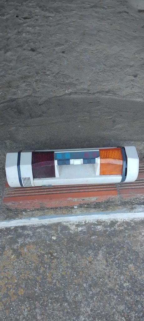 Luz 4 em 1 funcionamento a pilhas