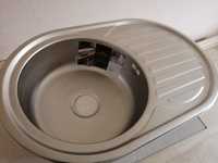 Кухонная мойка Kroner 7750 0,8 мм, нержавеющая сталь и смеситель Zerix