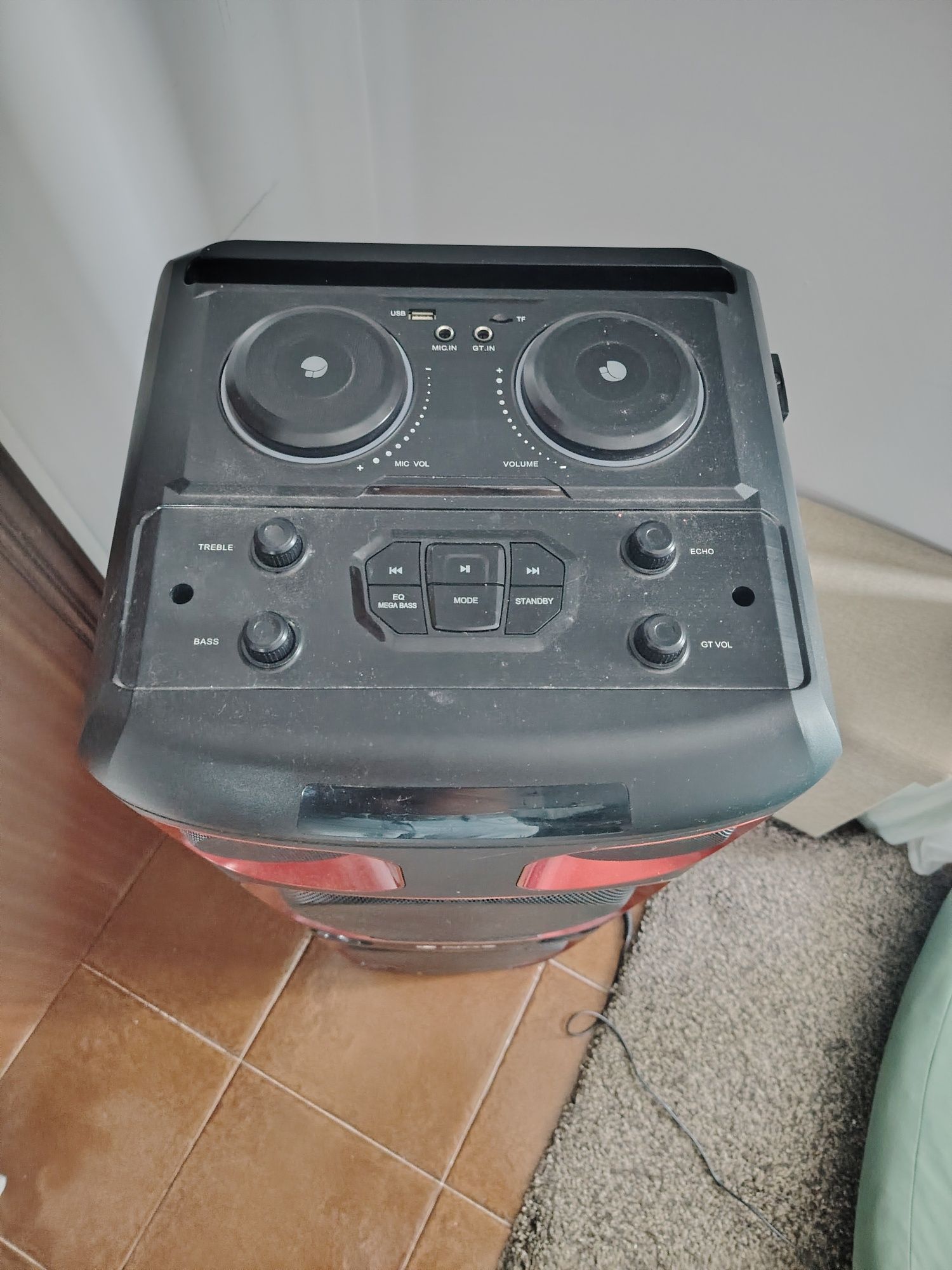 Coluna Ngs wild Ska 2 de 800w

Grande e potente sistema de música DJ p