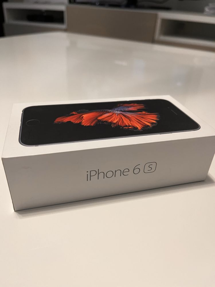 Iphone 6S a funcionar. Bateria nova. Precisa visor.
