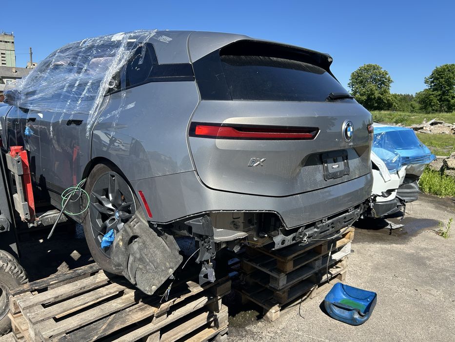 Продам запчастини бмв ix bmw ix в хорошому стані