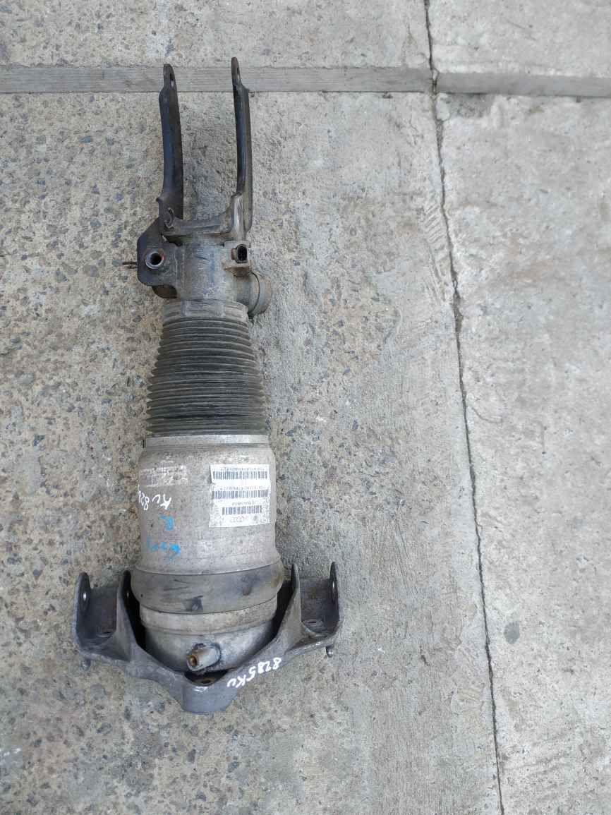 VAG Audi Q7 05-15 пневмоподушка перед R в зборі KU8285 7L8616040