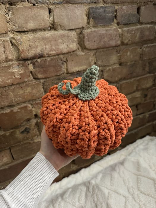Koszyk na szydelku Dynia