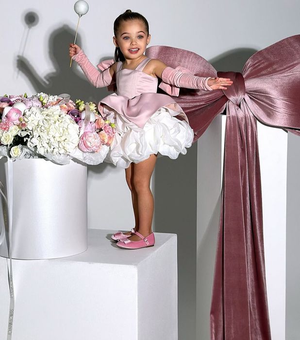 Нарядное платье ,,Роза,,