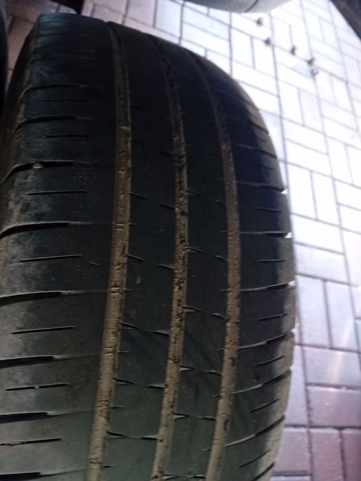 Opony sprzedam .