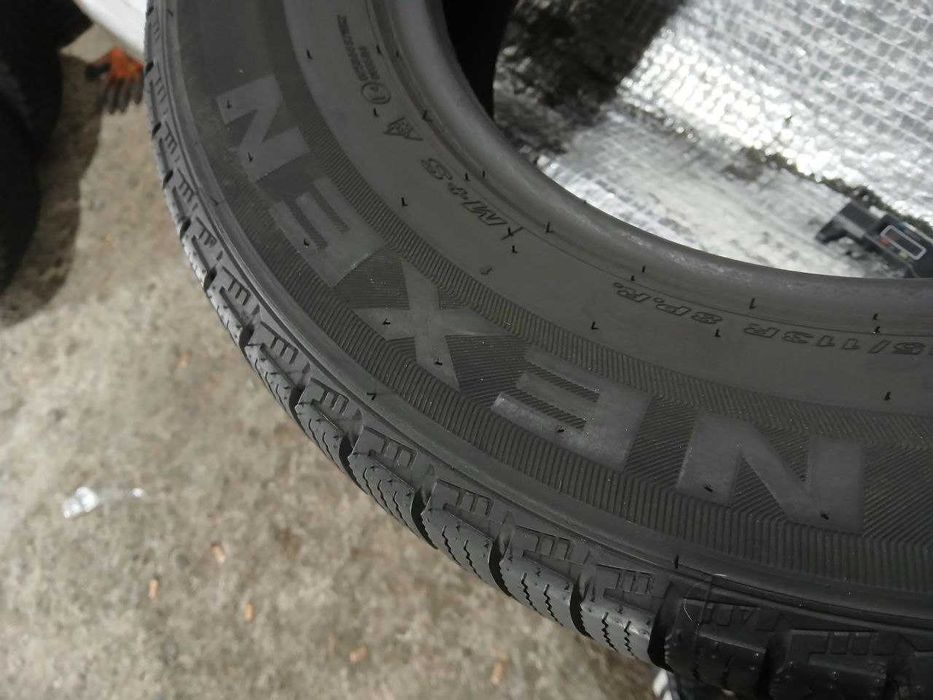 Шина Nexen 235/65R16C 1шт. Зима Розпаровка 2022р. (0797)