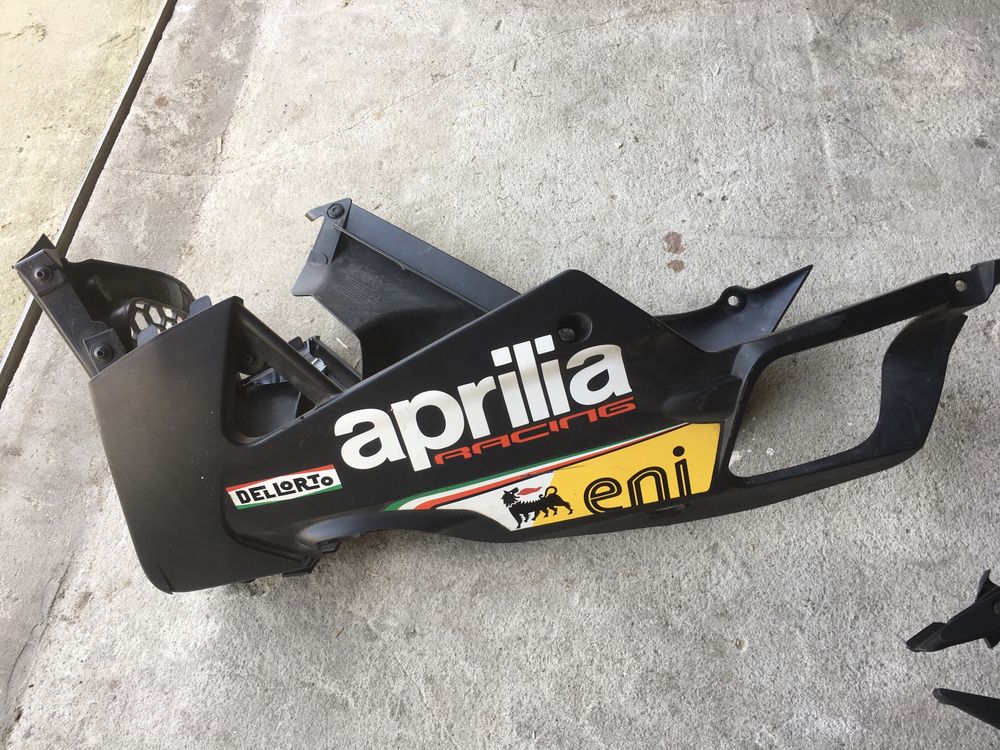 Plastiki Aprilia rs4 125 tanio