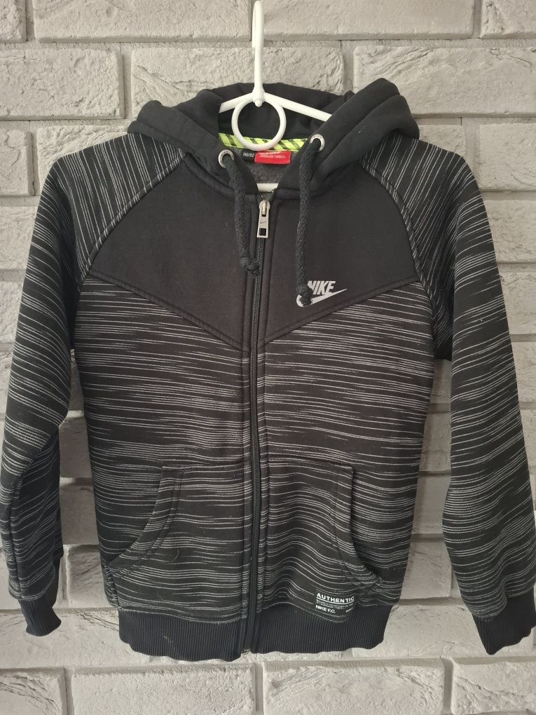 Bluza NIKE, rozm. 146-152