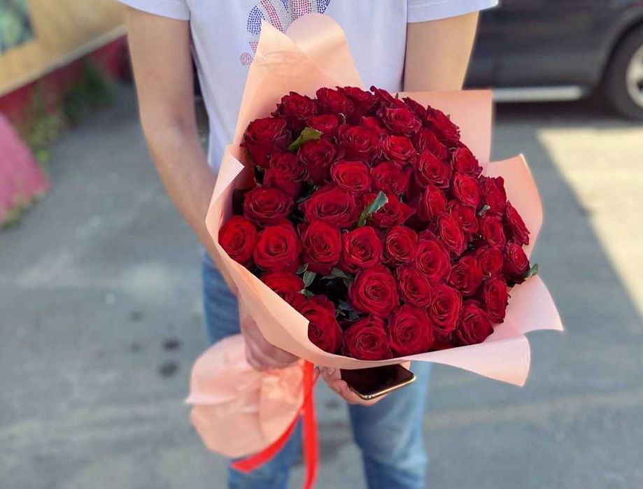 Букет, красных роз, 55 роз - акция! Цветы Днепр, доставка цветов