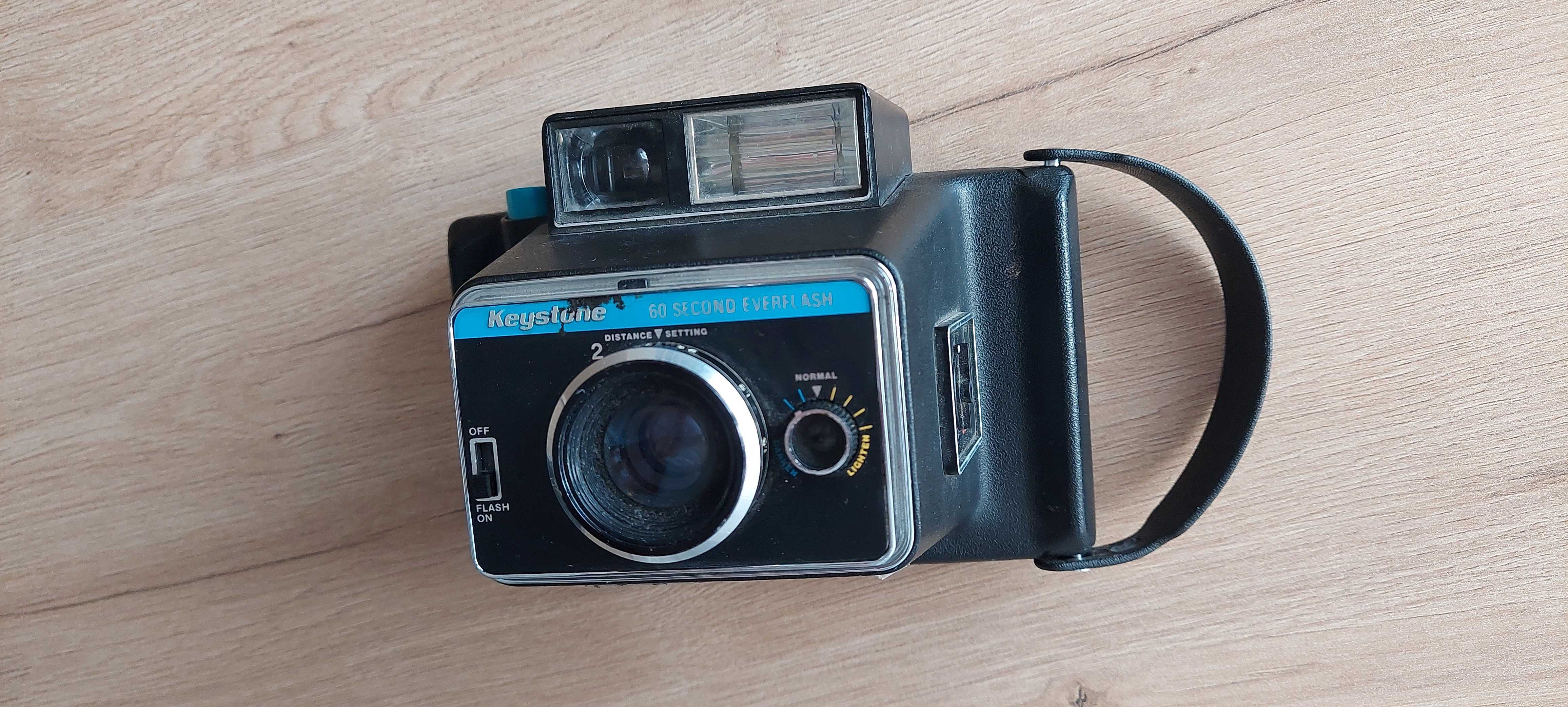 Aparat fotograficzny polaroid Keystone model 800