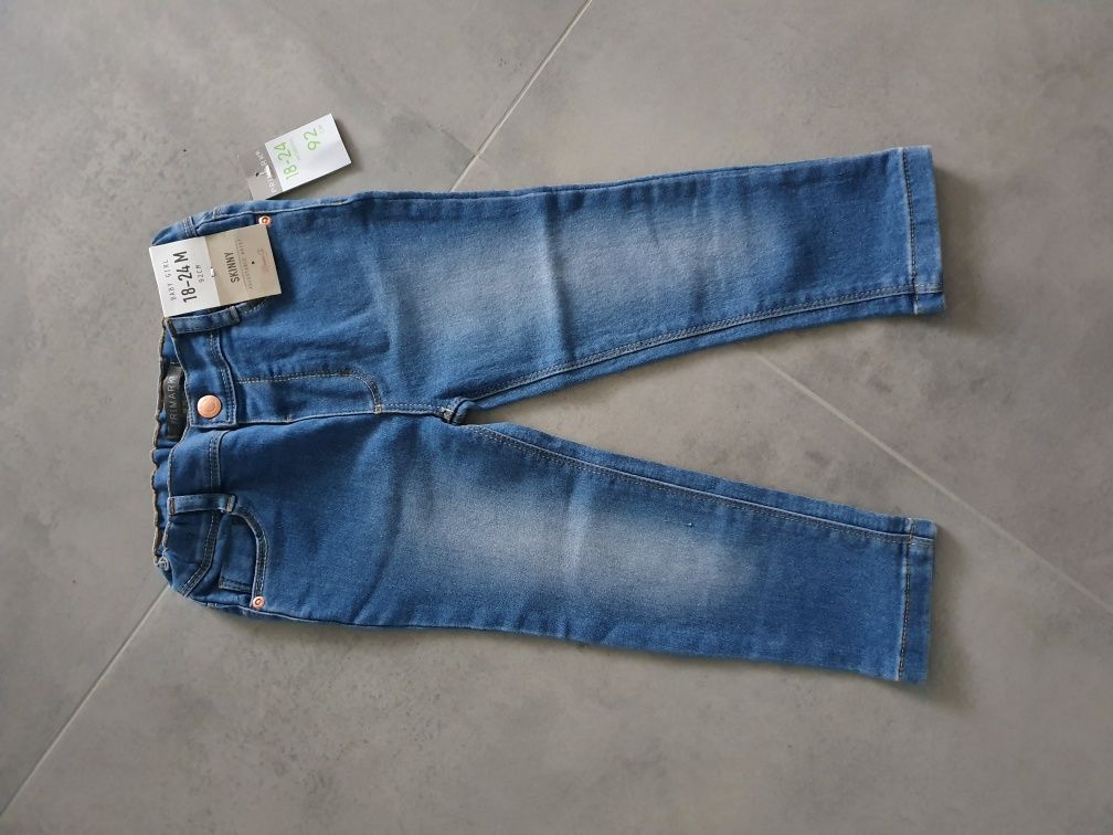Nowe skinny jeansy rurki 92 18-24m