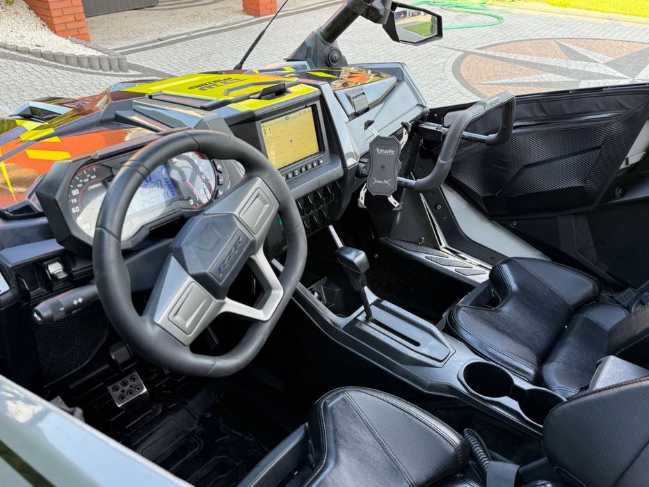 Polaris RZR pro ultimate xp 180ps