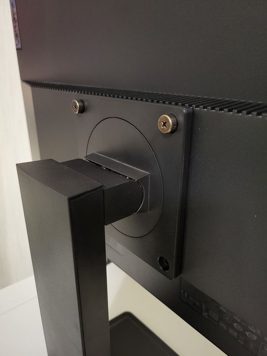 Монітор Lenovo ThinkVision 23.8" E24-28, ідеальний стан