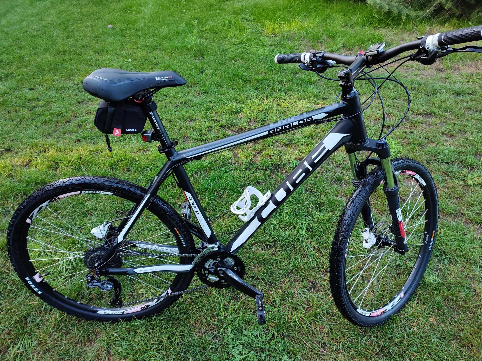Sprzedam rower CUBE ANALOG rama 20 cali