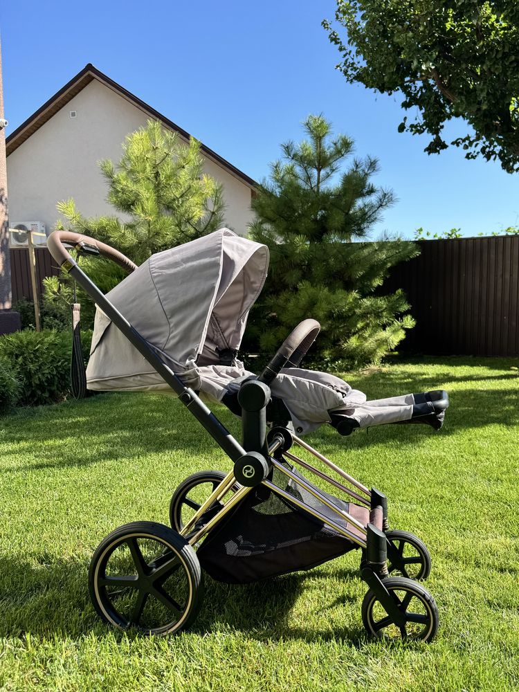 Коляска CYBEX PRIAM 2 в 1 на шасси GOLDEN ROSE
