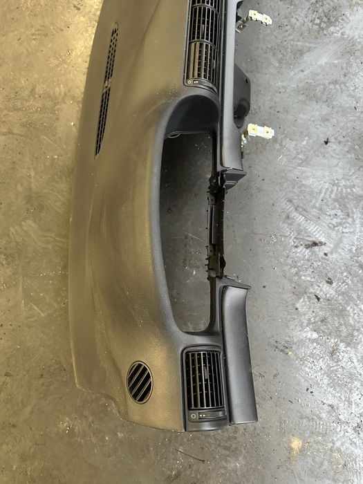 Deska kokpit audi a4 b5