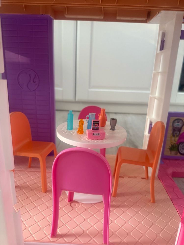 Domek Barbie z basenem, zjeżdżalnią i windą - bardzo dobry stan - Kiel