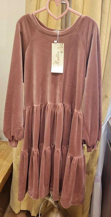 Платье велюровое оверсайз для девочки, размер 146